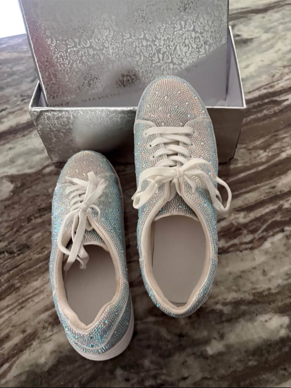 Sparkling Iridescent Lace-Up Women's Sneakers - Light Blue/White